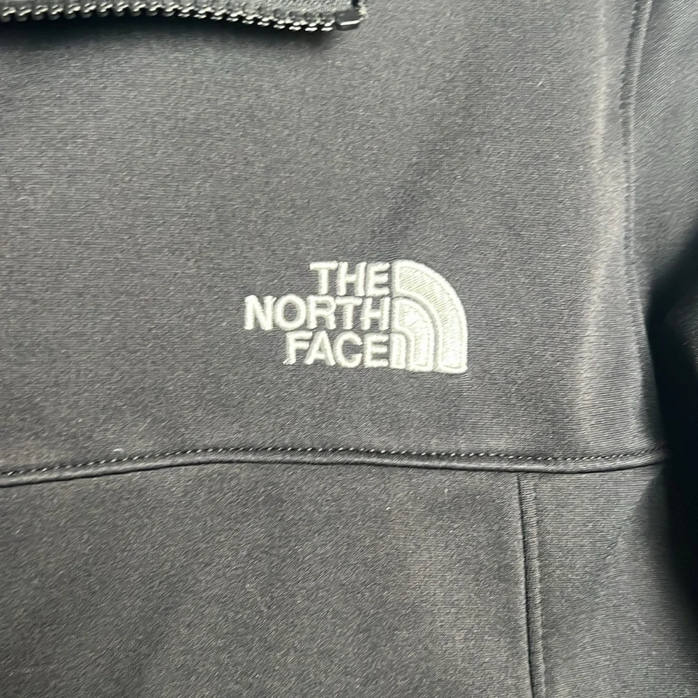 The North Face Windwall Jacket Adult S Black Full Zip Wind Resistant Zip Pockets